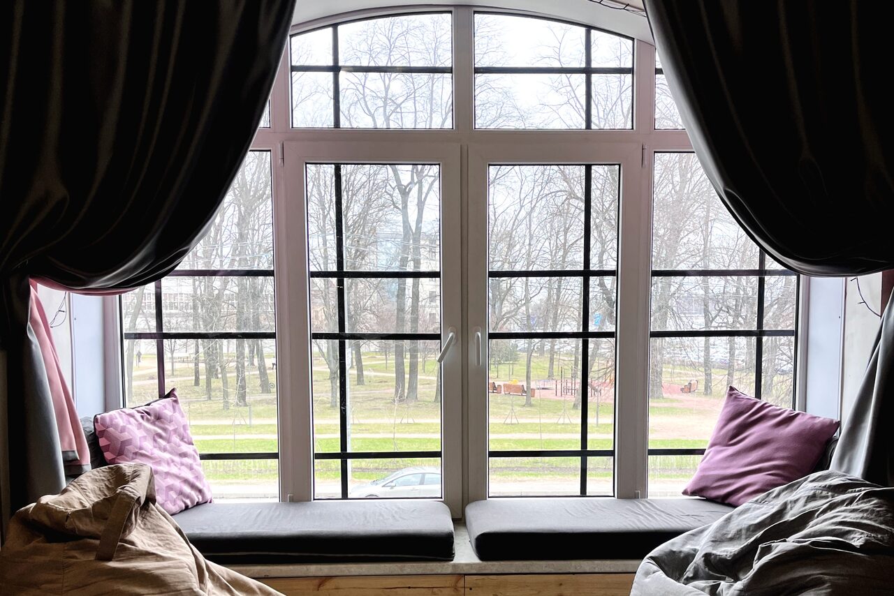 Арендовать Уютный лофт-зал с красивым видом