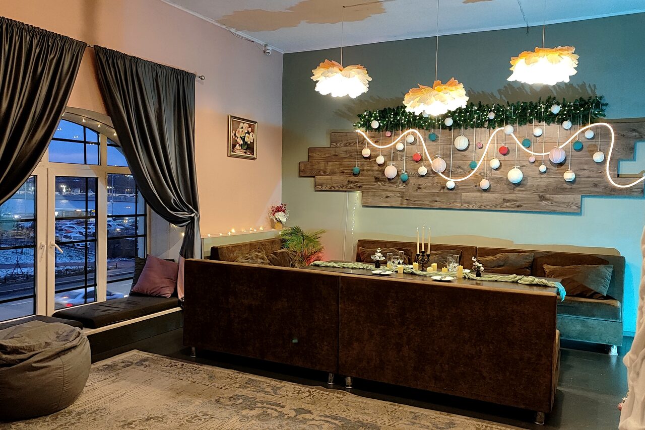 Арендовать Уютный лофт-зал с красивым видом