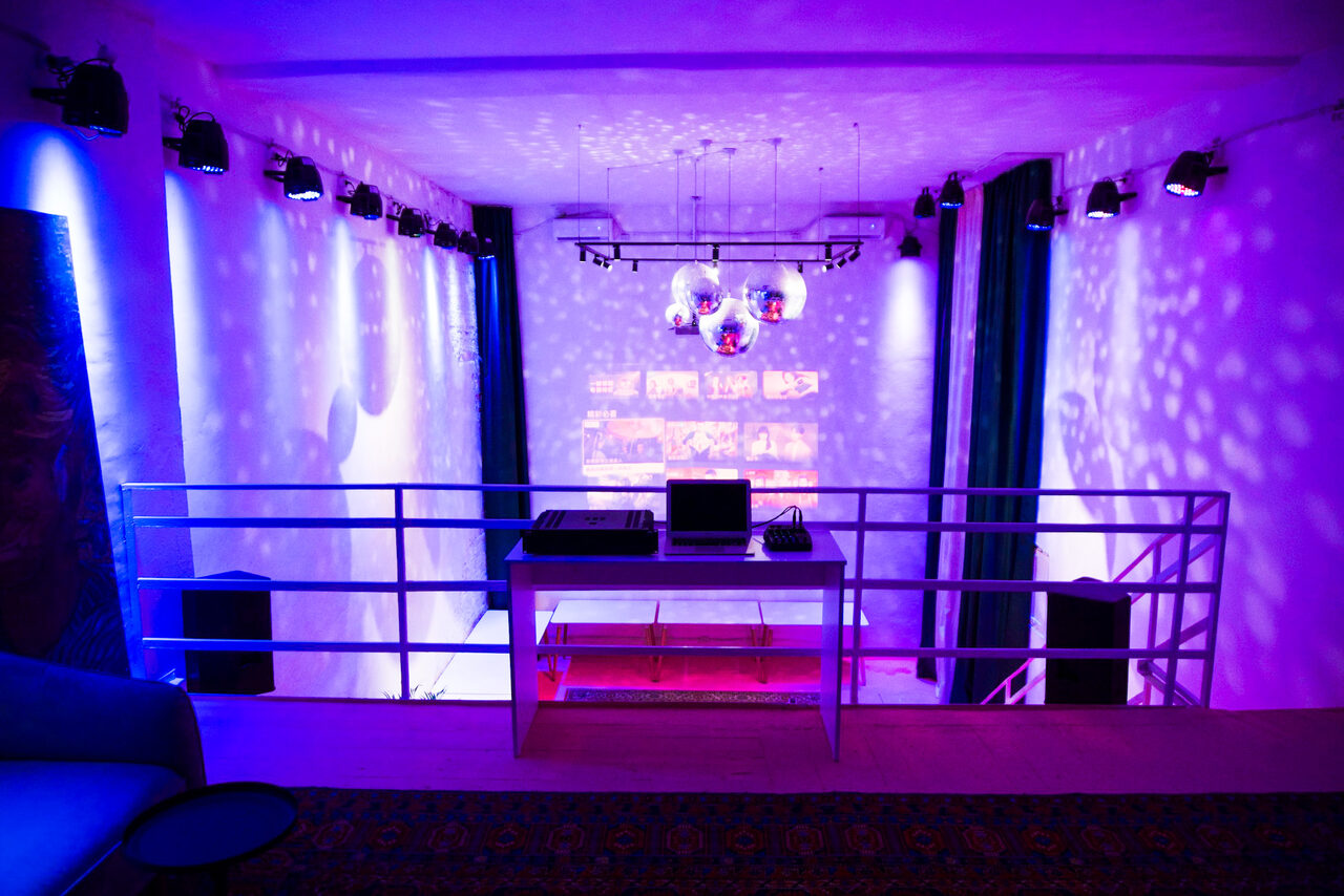 Арендовать Hall 14. Атмосферный лофт с верандой