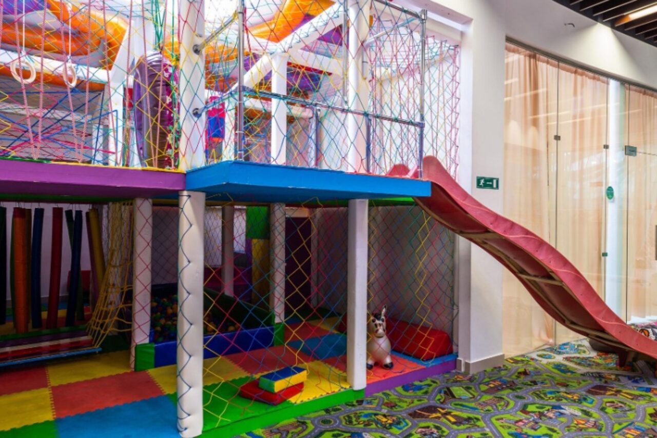 Арендовать Сказочный город. Семейное пространство