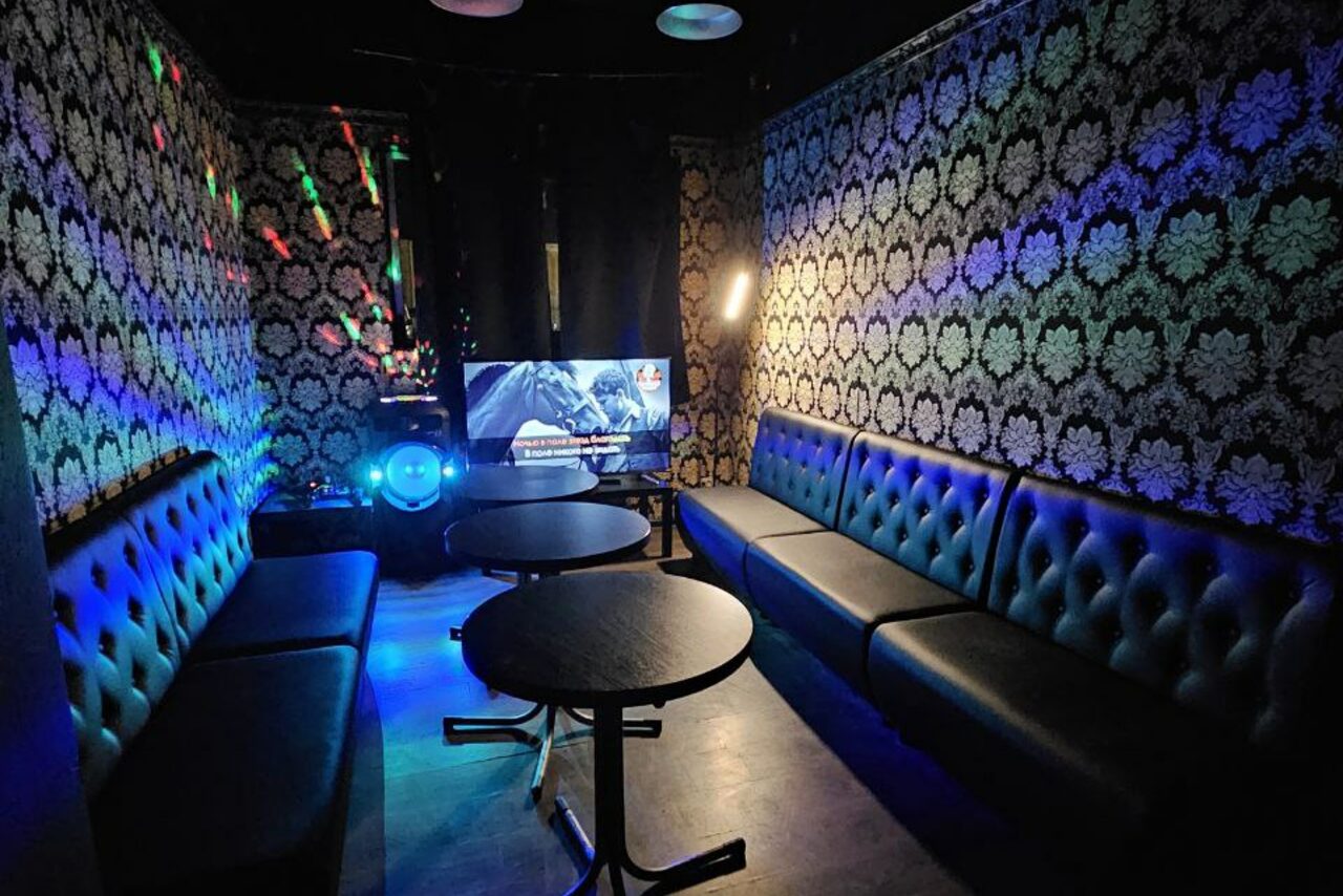 Арендовать Типичный Питер. ВИП лофт -зал