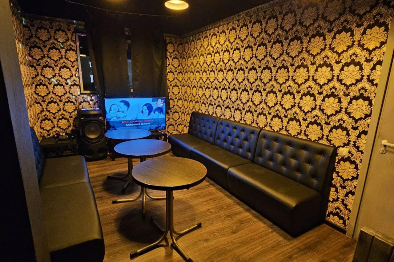 Арендовать Типичный Питер. ВИП лофт -зал