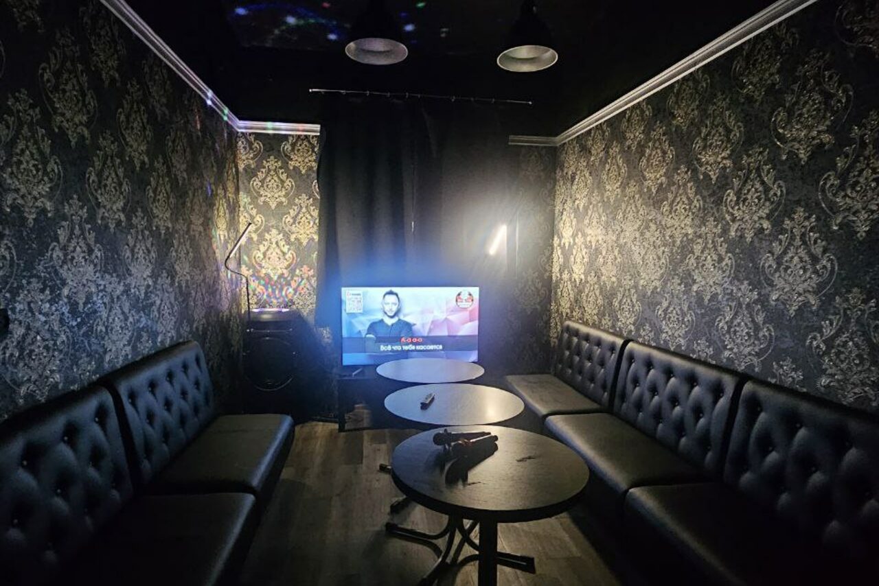 Арендовать Типичный Питер. ВИП лофт -зал