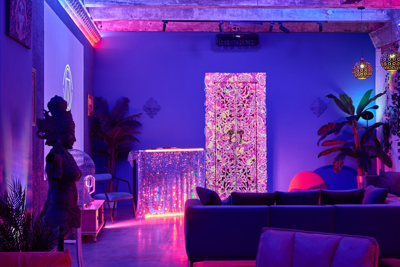 Арендовать AJNA лофт-бутик на набережной КК “Брусницын”