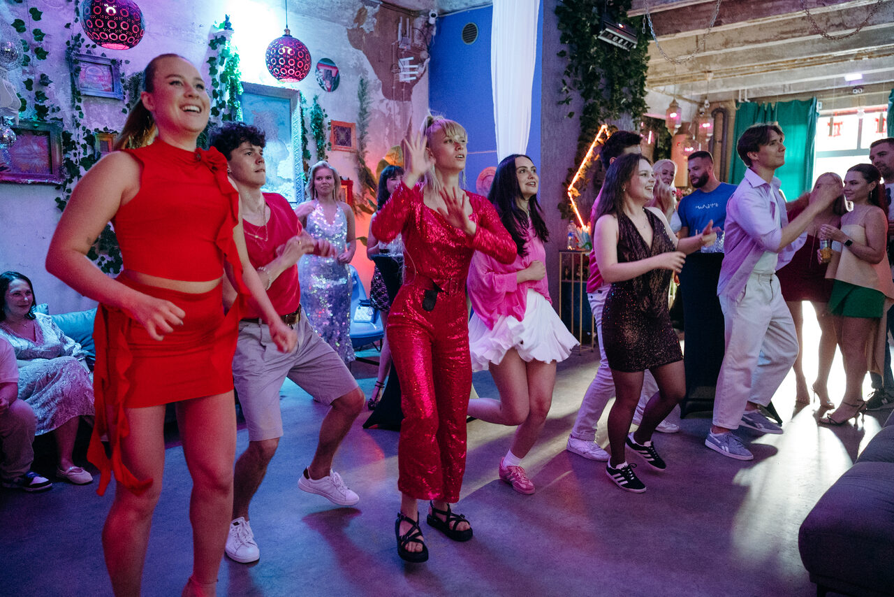 Арендовать AJNA лофт-бутик на набережной КК “Брусницын”