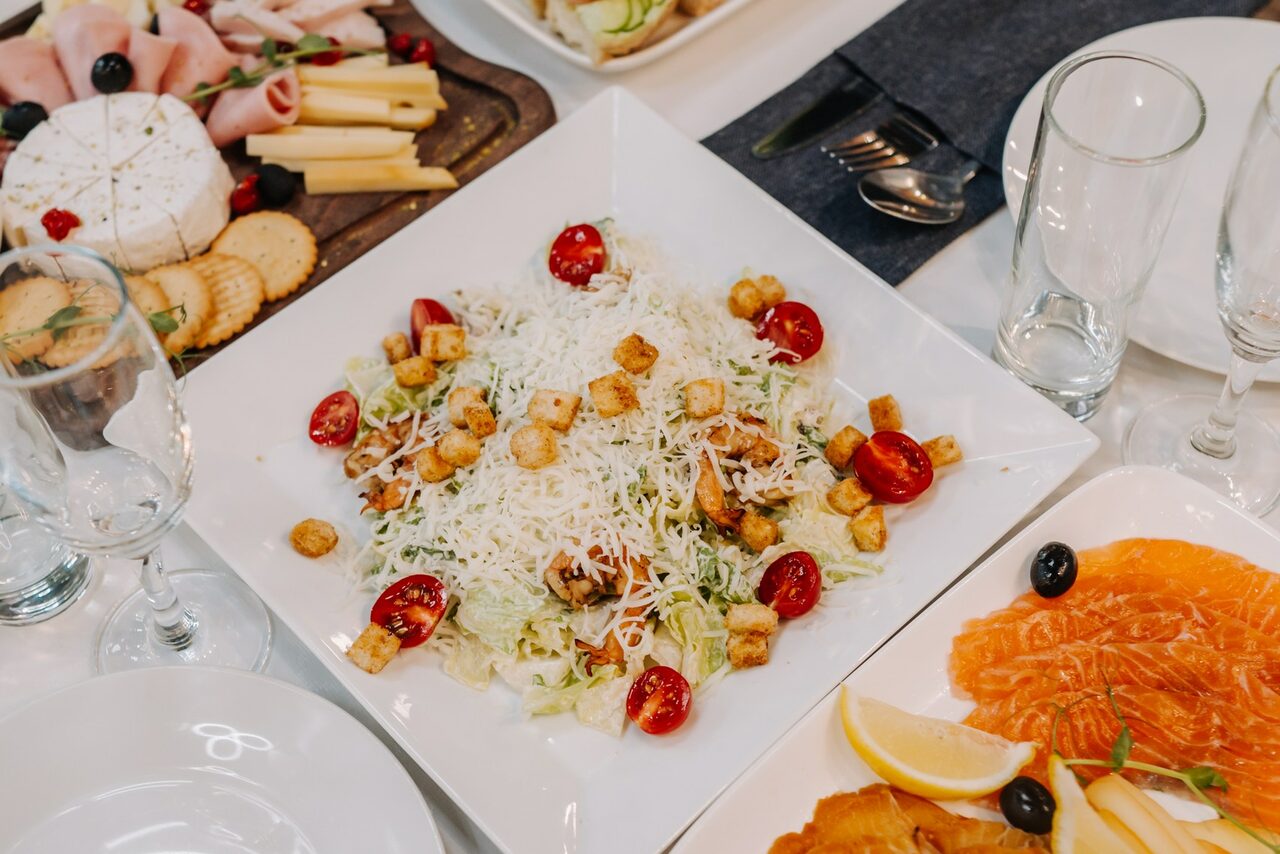 Арендовать Красочный зал при отеле