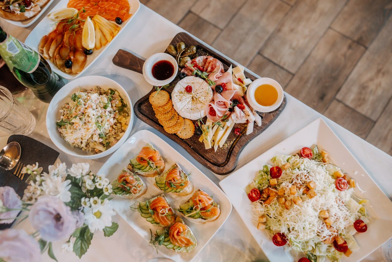 Арендовать Красочный зал при отеле