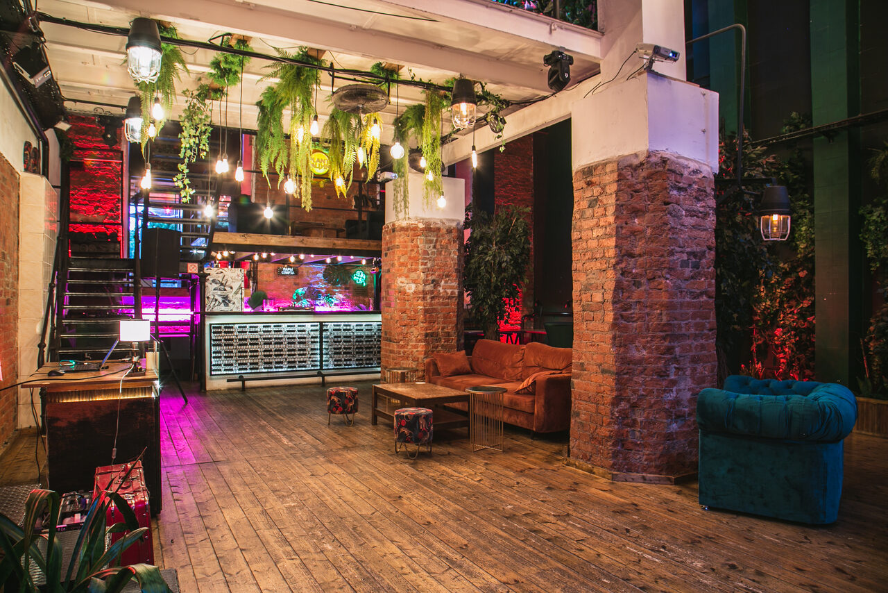 Арендовать Лофт Плантация. Plant House