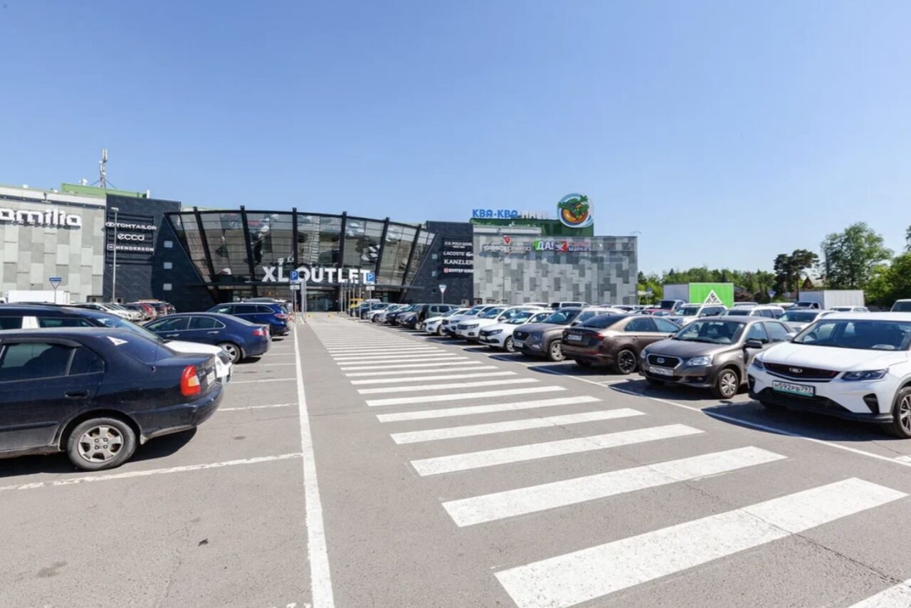 Арендовать Огромное пространство с фотозонами