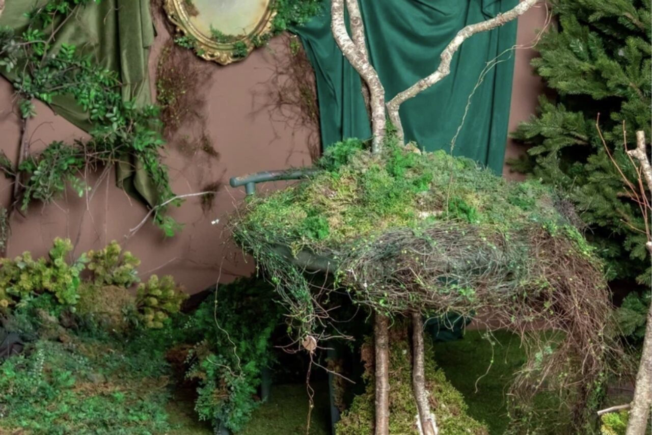 Арендовать Огромное пространство с фотозонами