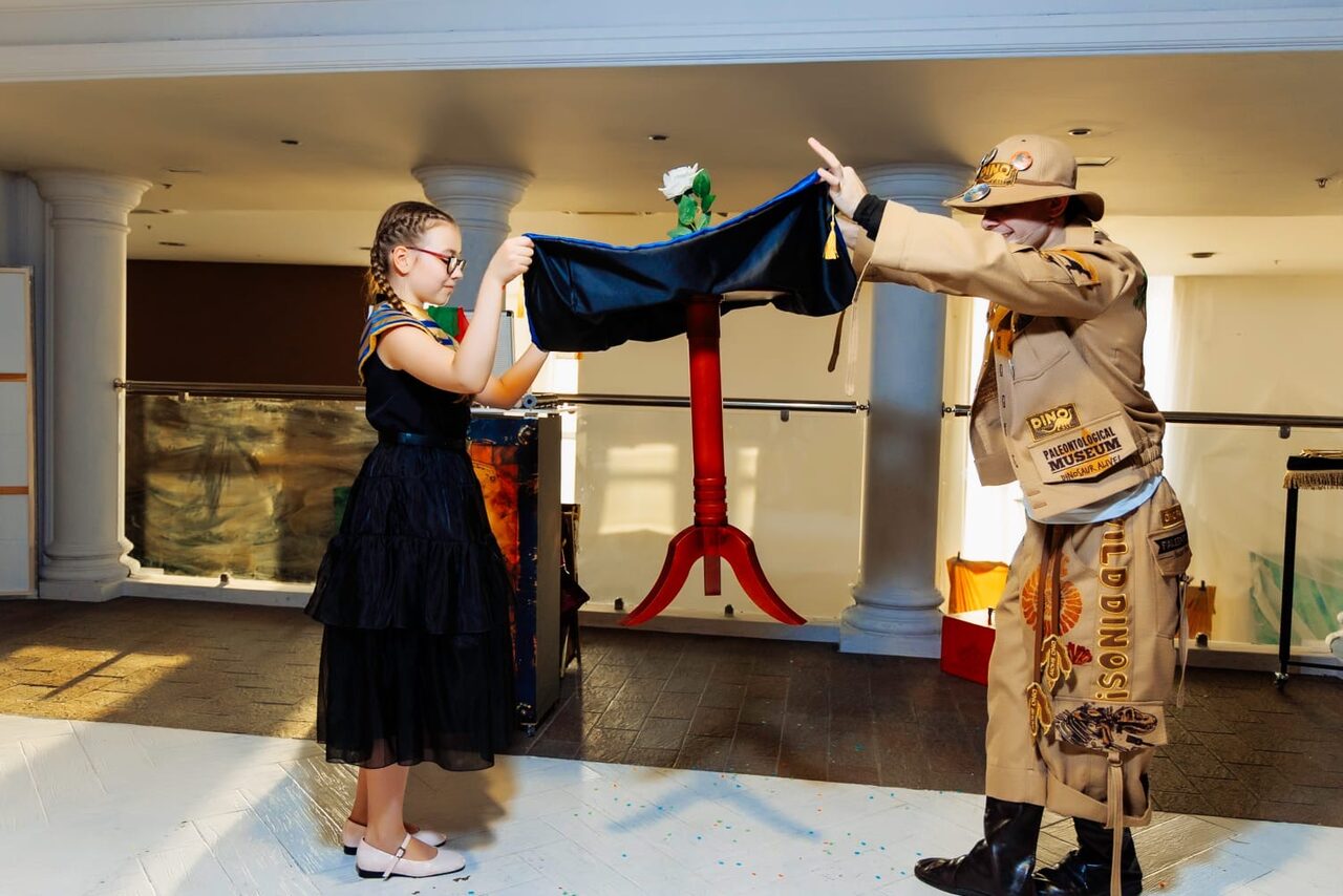 Арендовать Огромное пространство с фотозонами