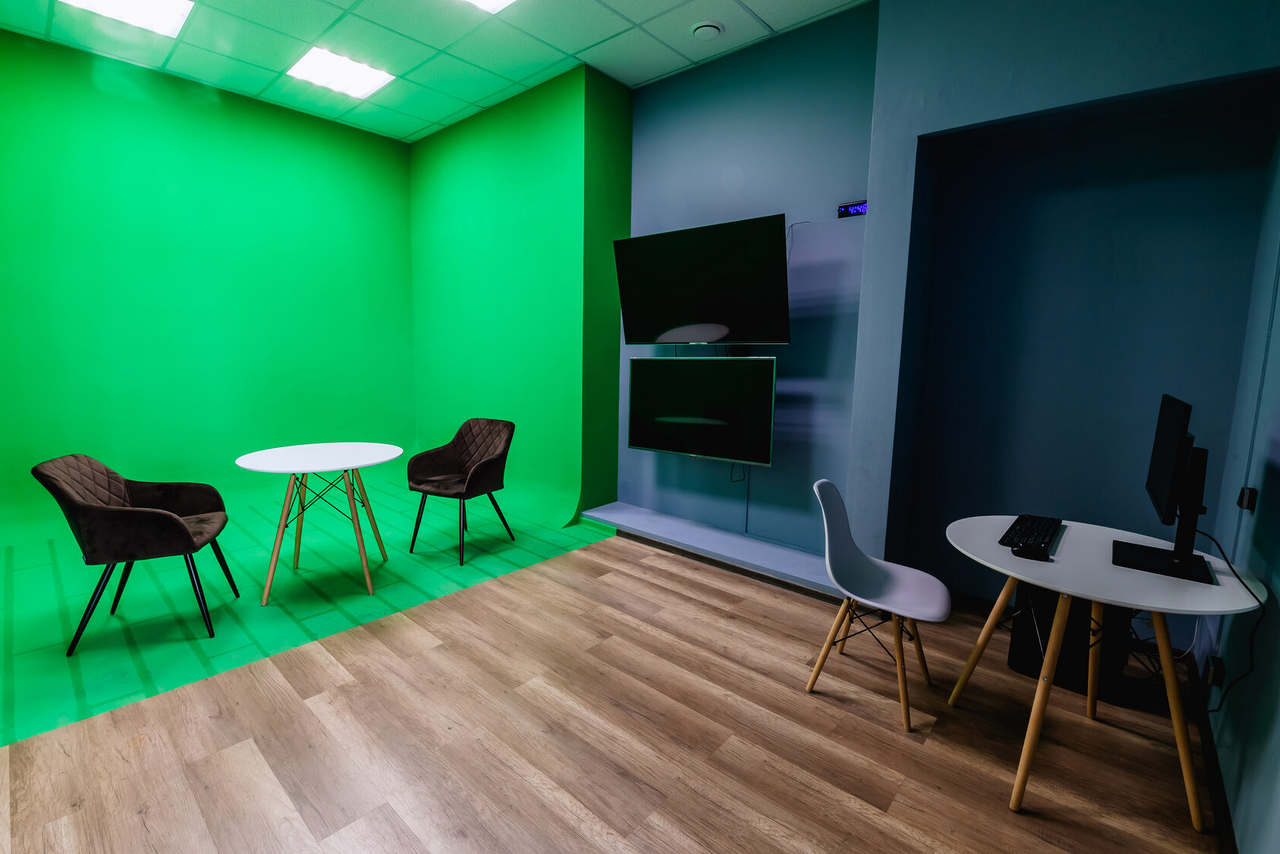 Арендовать Interactive Space (Интерактивное пространство). Студия-комната