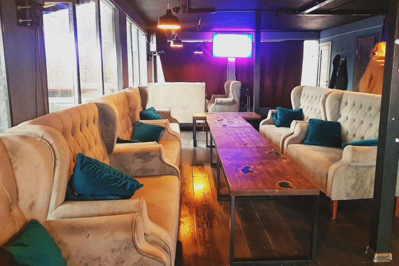 Арендовать Атмосферное пространство с верандой и мангалом в Отрадном