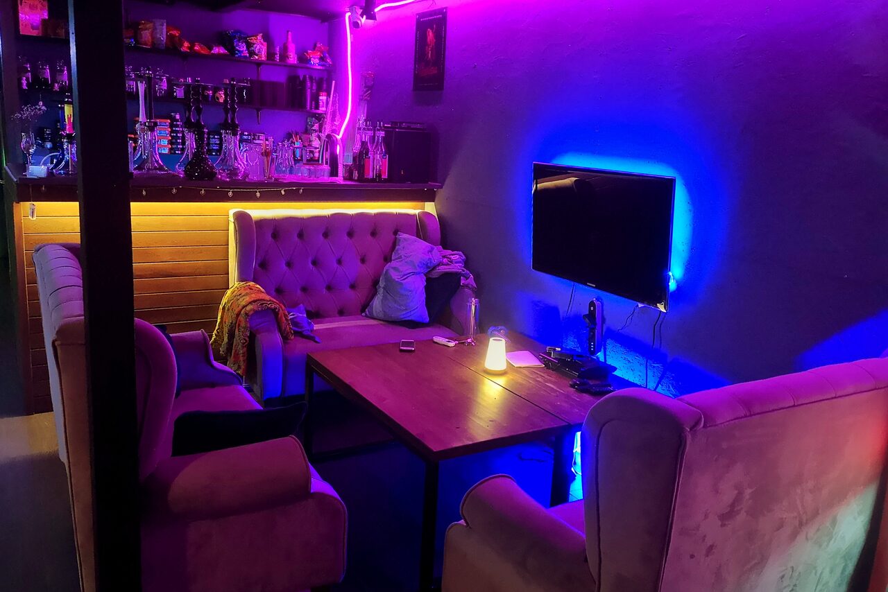 Арендовать Атмосферное пространство с верандой и мангалом в Отрадном