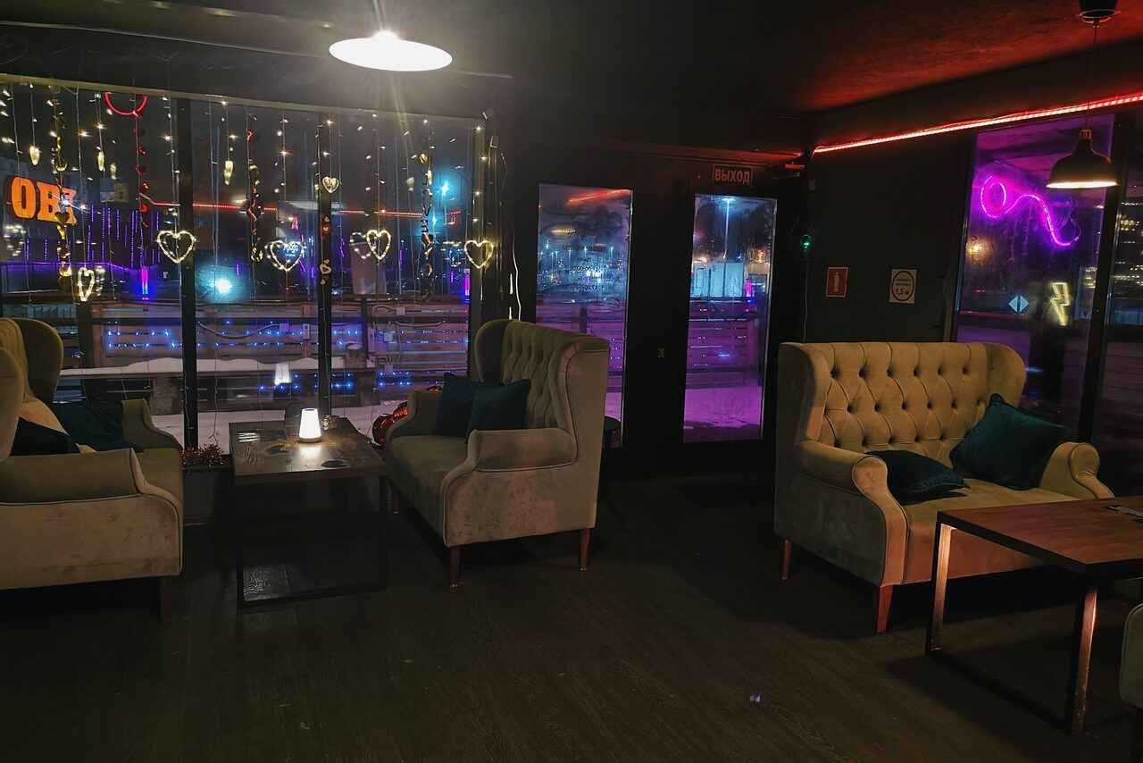 Арендовать Атмосферное пространство с верандой и мангалом в Отрадном