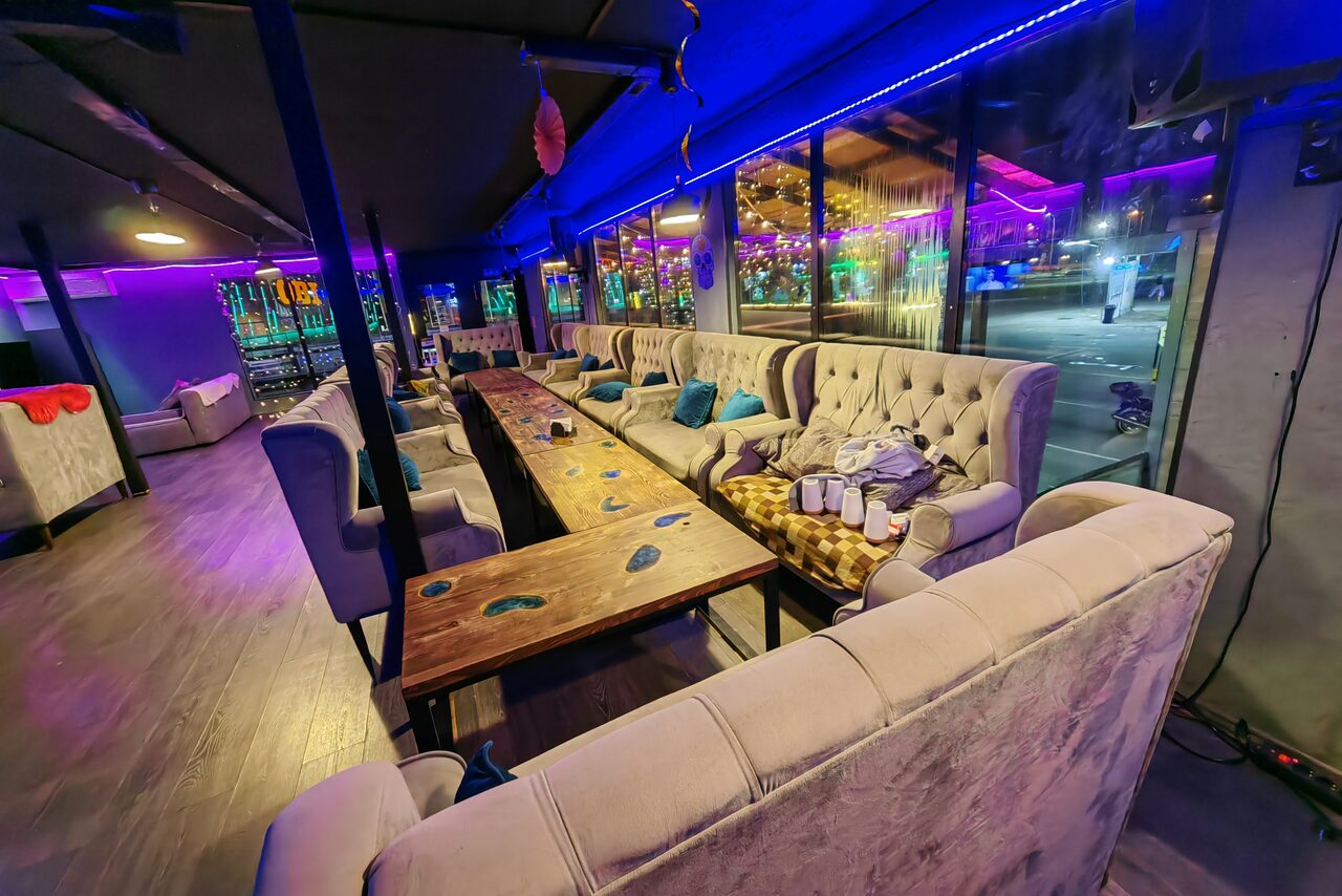 Арендовать Атмосферное пространство с верандой и мангалом в Отрадном