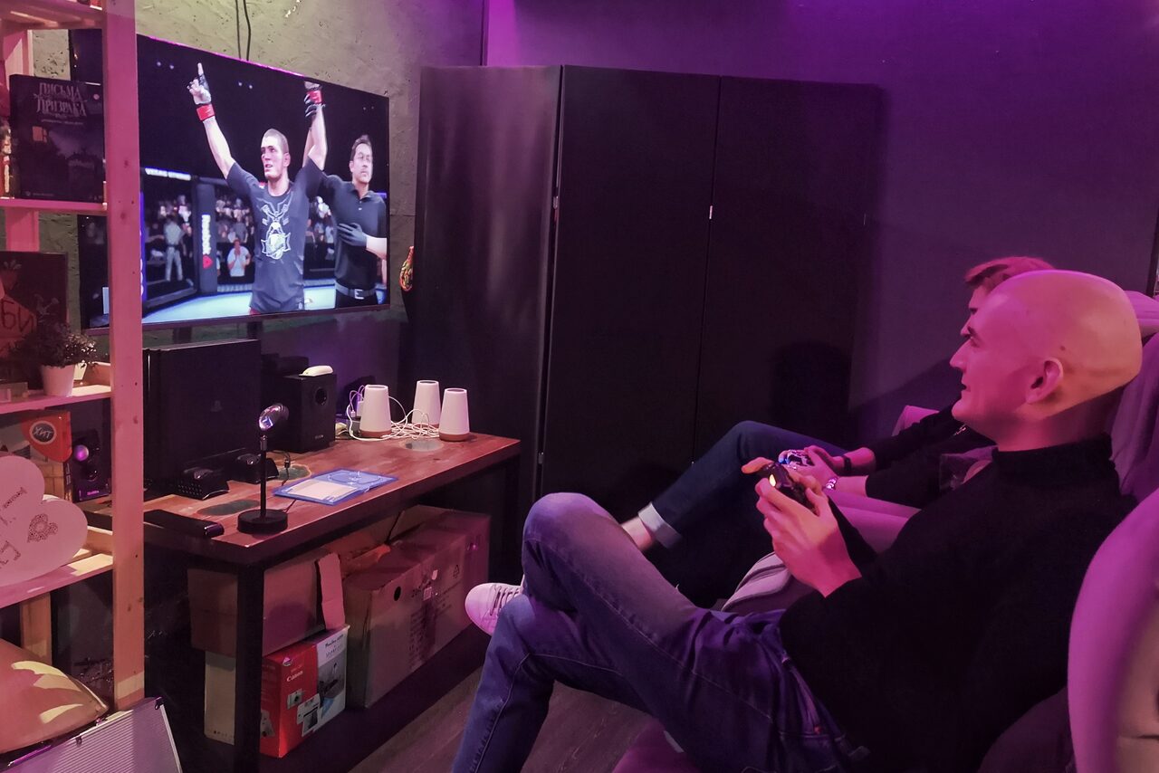 Арендовать Атмосферное пространство с верандой и мангалом в Отрадном