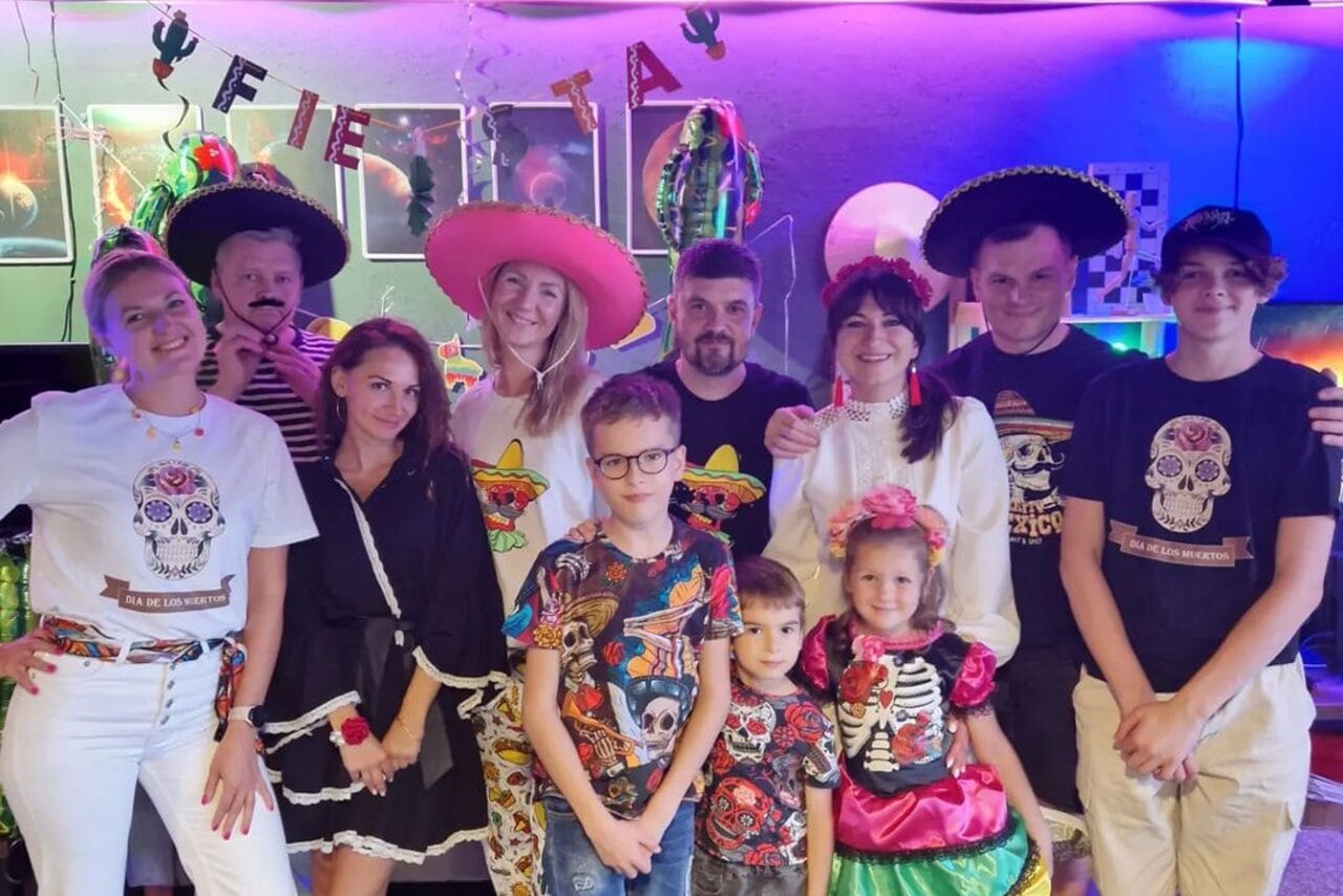 Арендовать Атмосферное пространство с верандой и мангалом в Отрадном