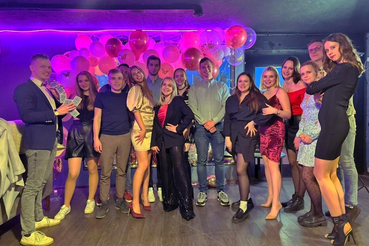 Арендовать Атмосферное пространство с верандой и мангалом в Отрадном