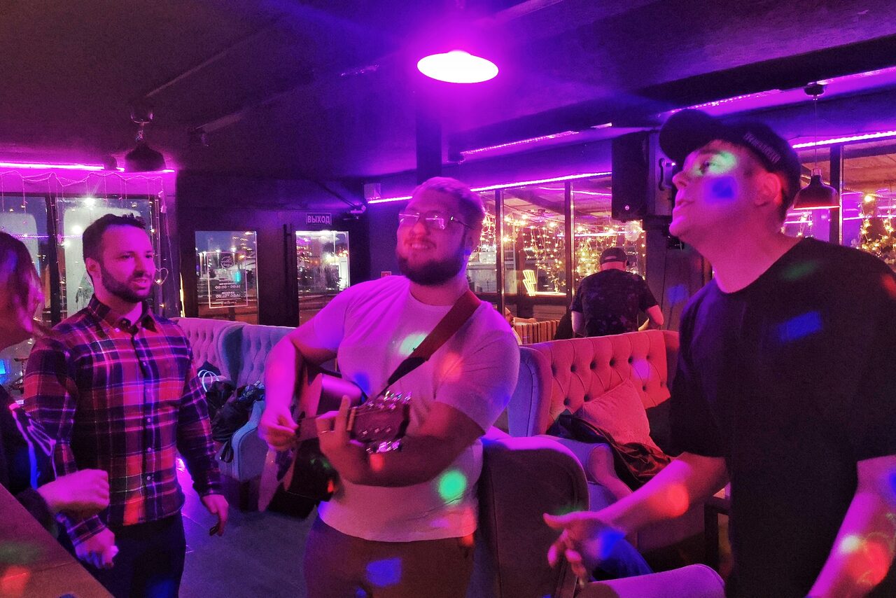 Арендовать Атмосферное пространство с верандой и мангалом в Отрадном