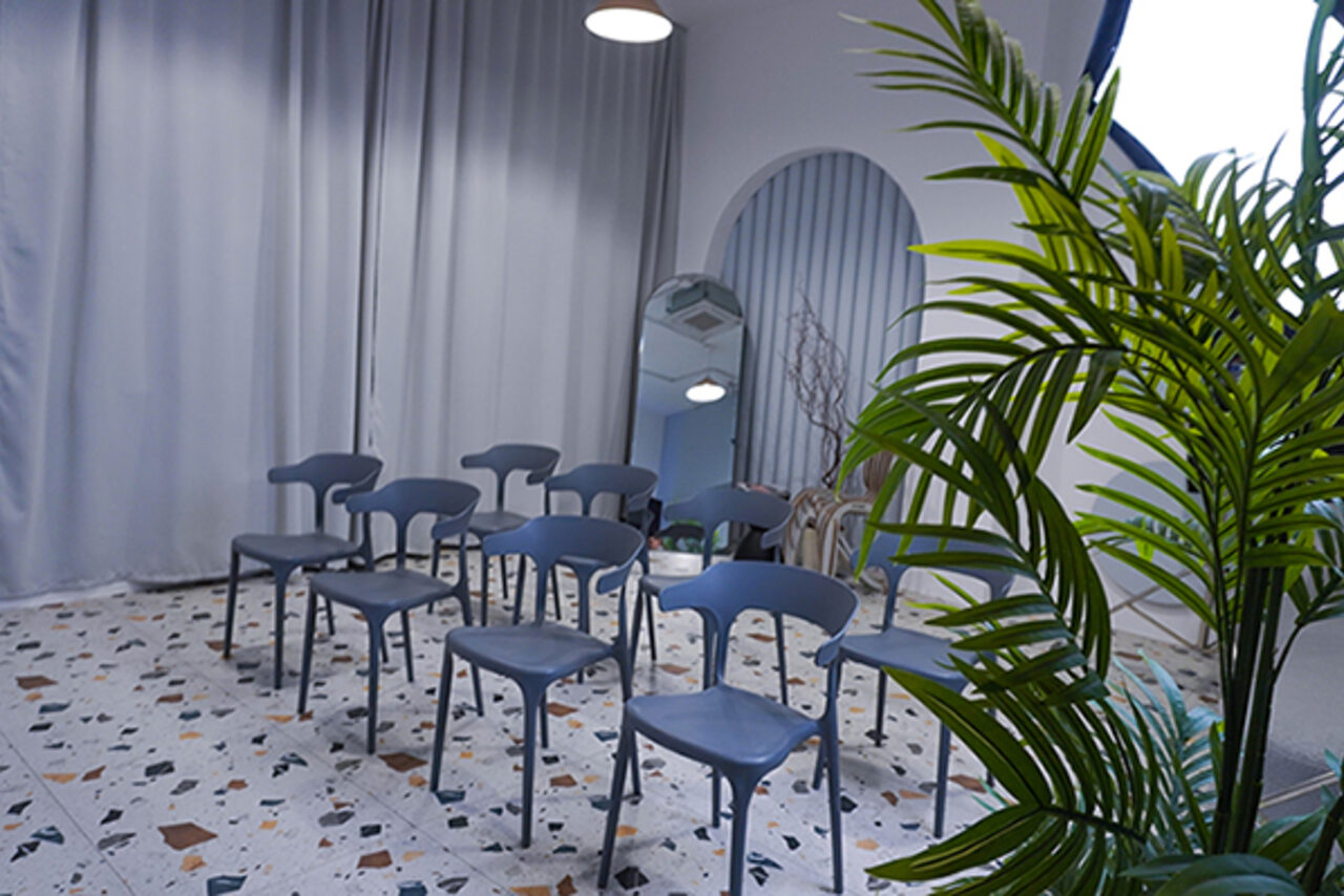 Арендовать Яркий и светлый зал