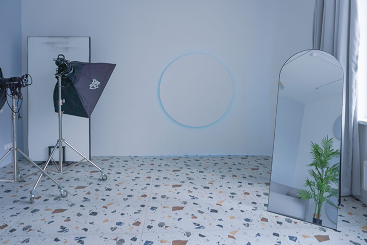 Арендовать Яркий и светлый зал