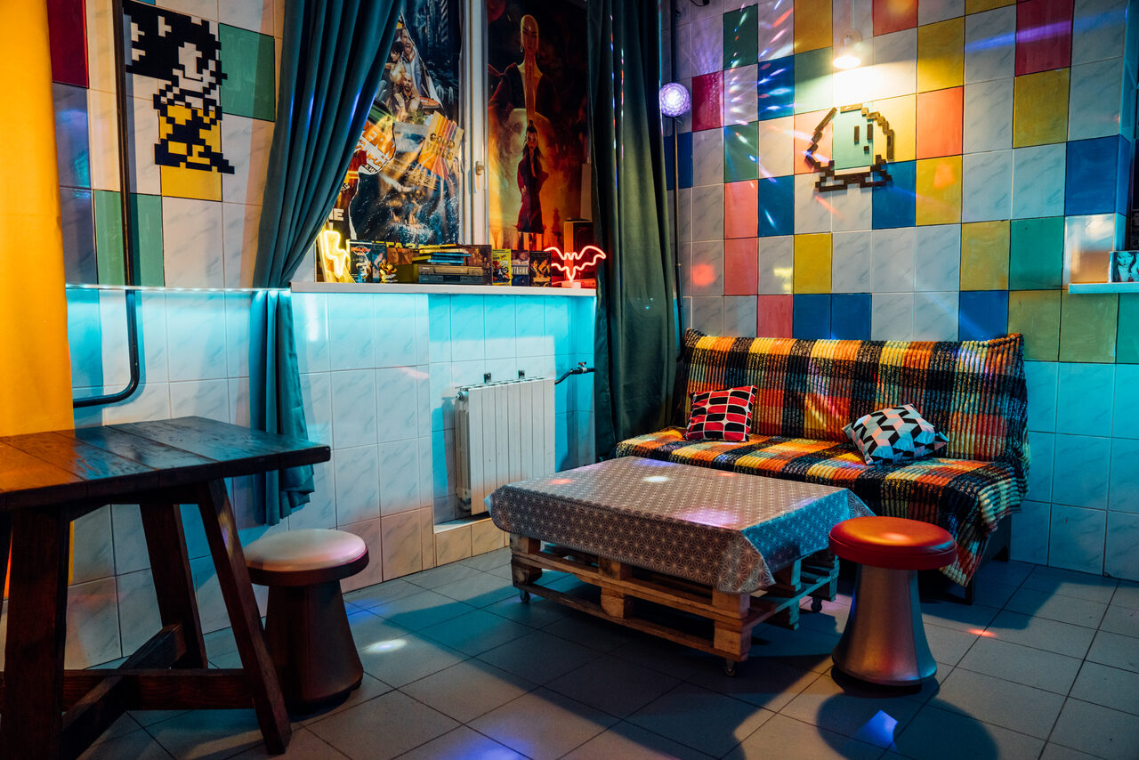 Арендовать Зал "PIXELS". Яркая площадка в стилистике 90-х