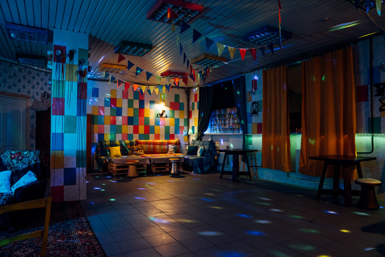 Арендовать Зал "PIXELS". Яркая площадка в стилистике 90-х