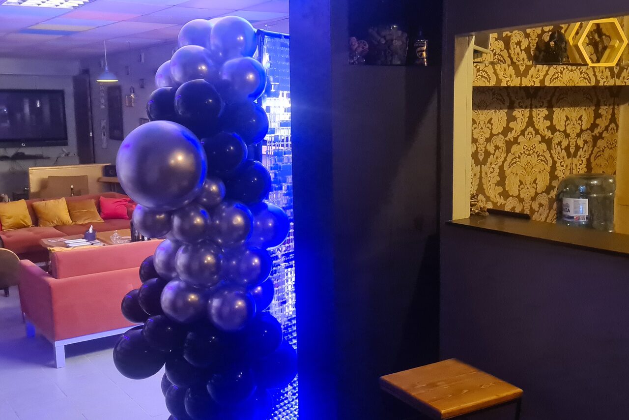 Арендовать Дымино Lounge Просторный лофт-бар на Пятницком шоссе