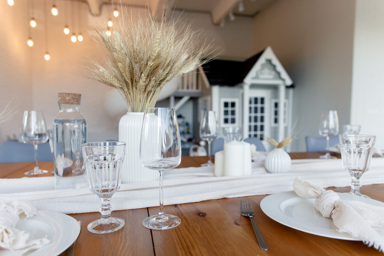 Арендовать Солнечный белый лофт 