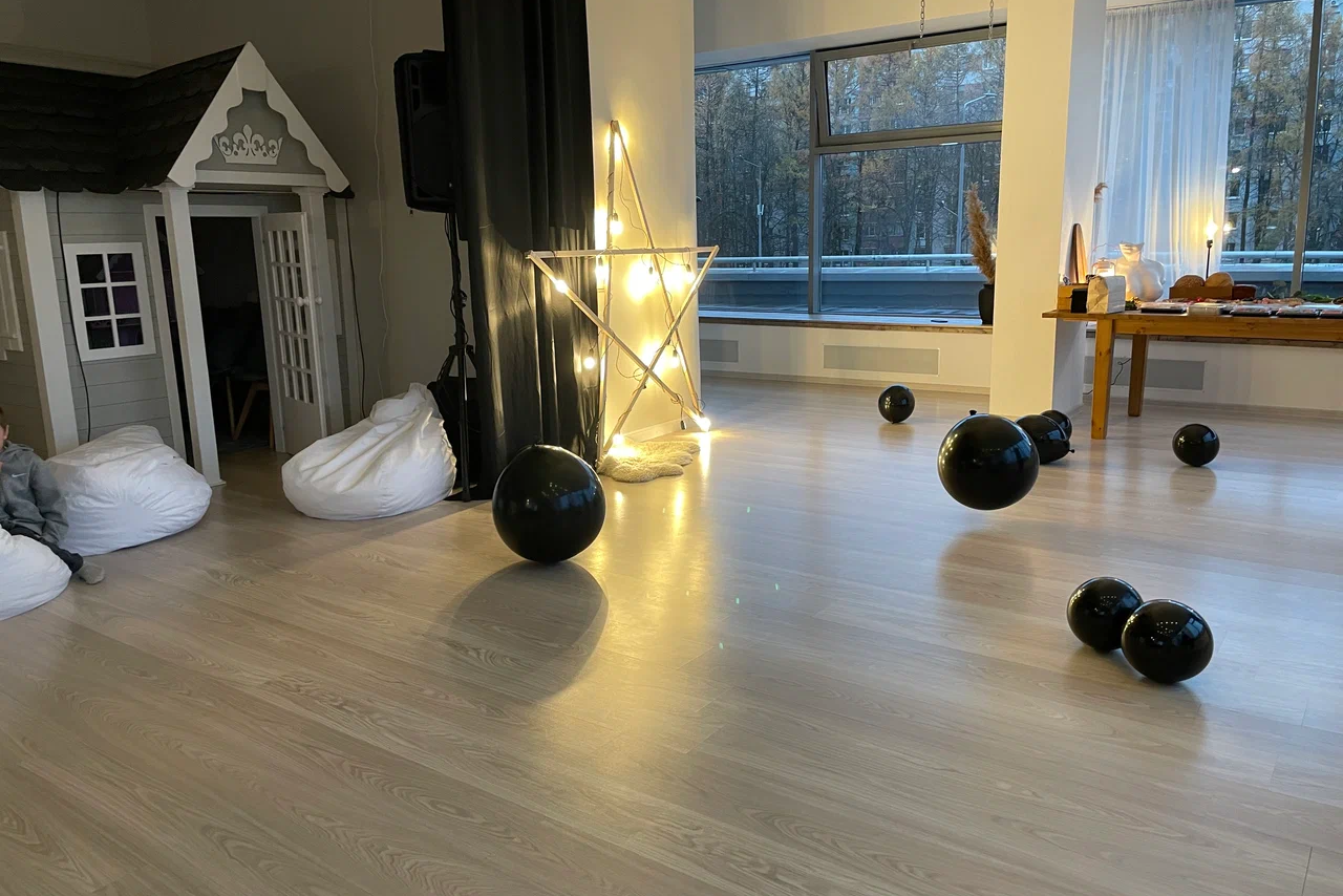 Арендовать Солнечный белый лофт 