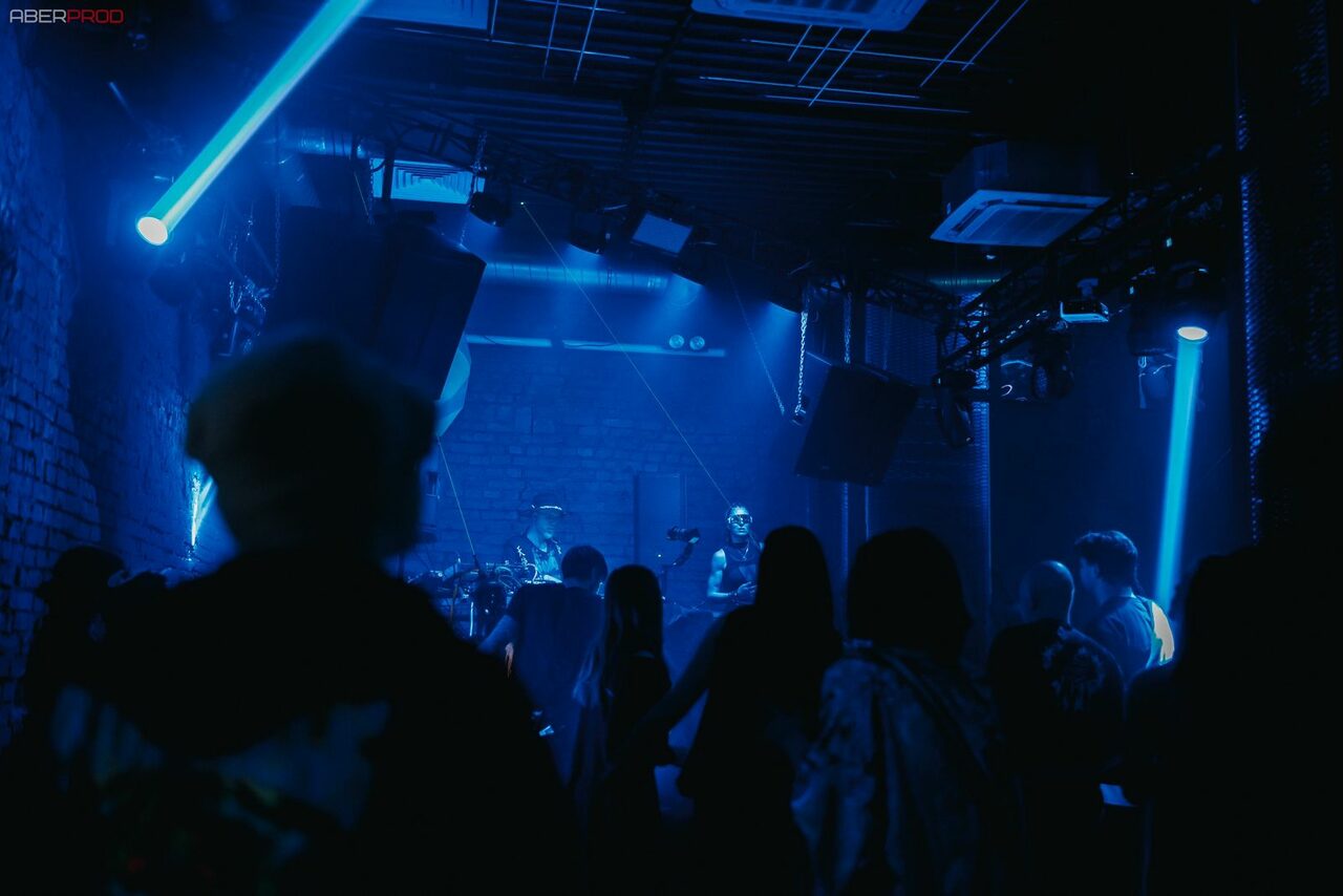 Арендовать BarFly. Просторный клубный лофт