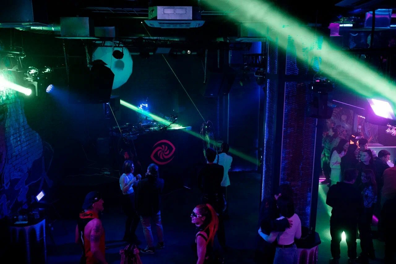 Арендовать BarFly. Просторный клубный лофт