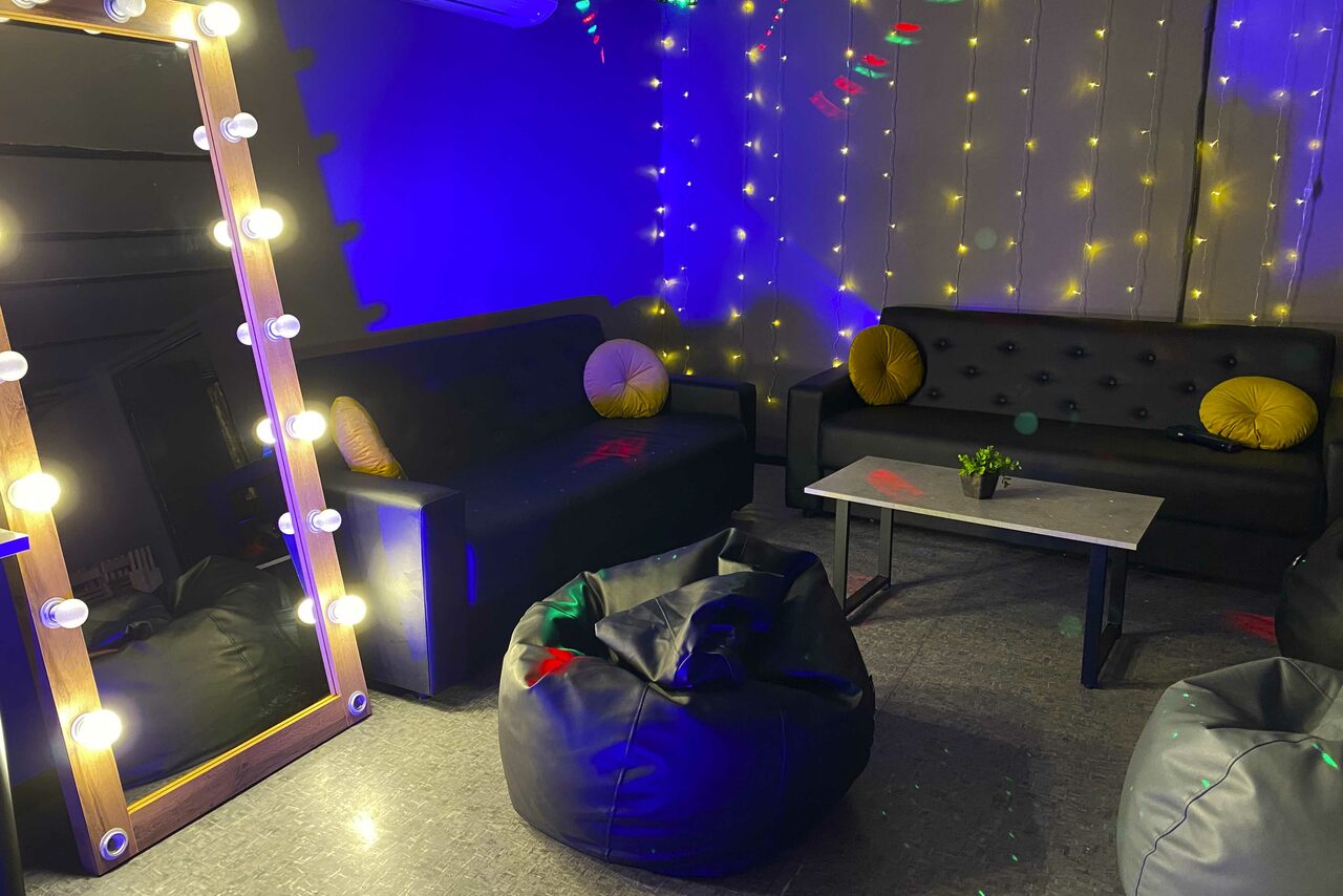 Арендовать Стильный тёмный лофт