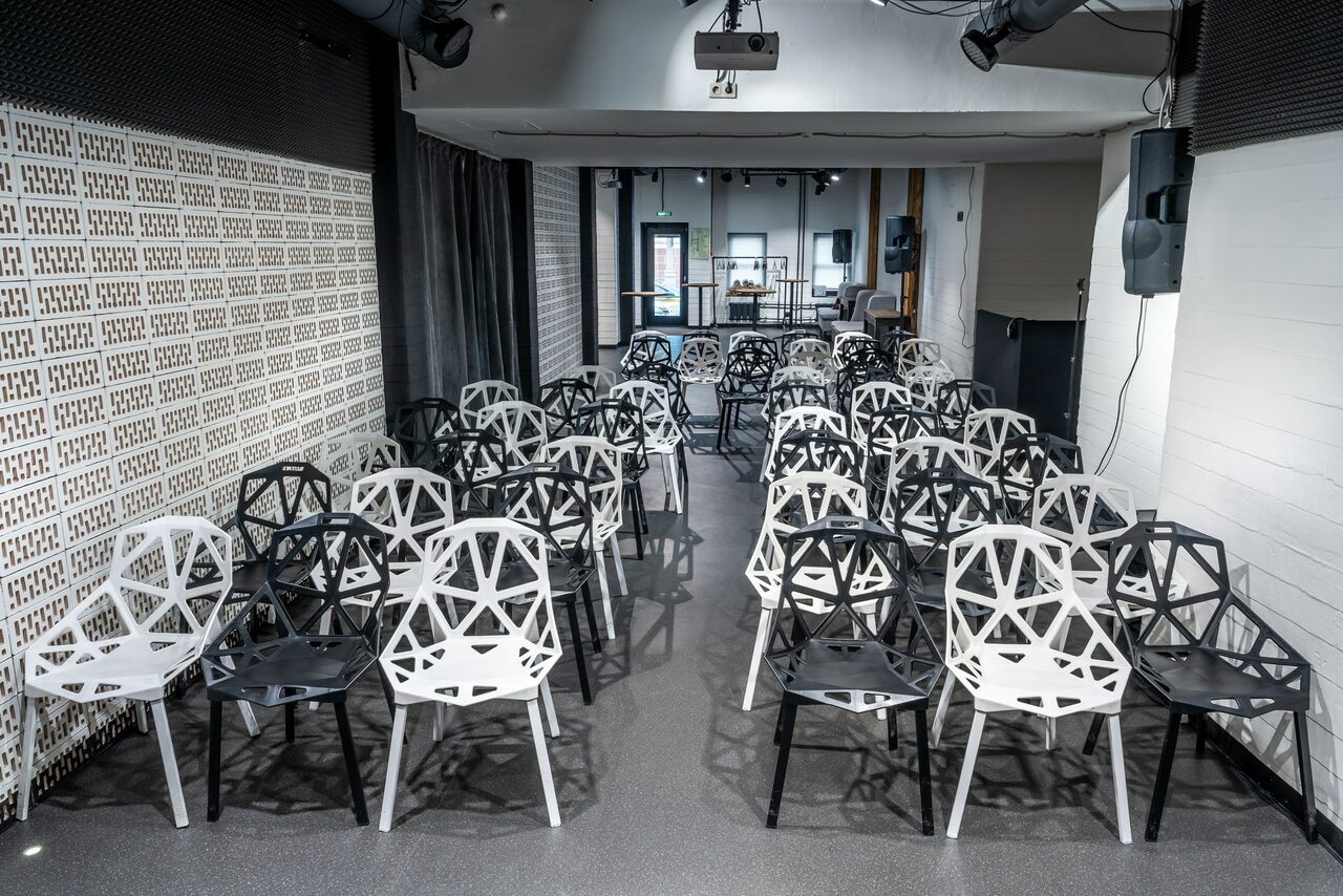 Арендовать Светлый просторный зал