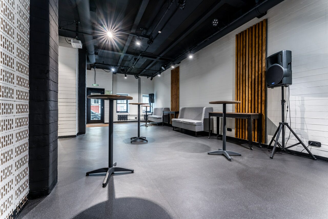 Арендовать Светлый просторный зал