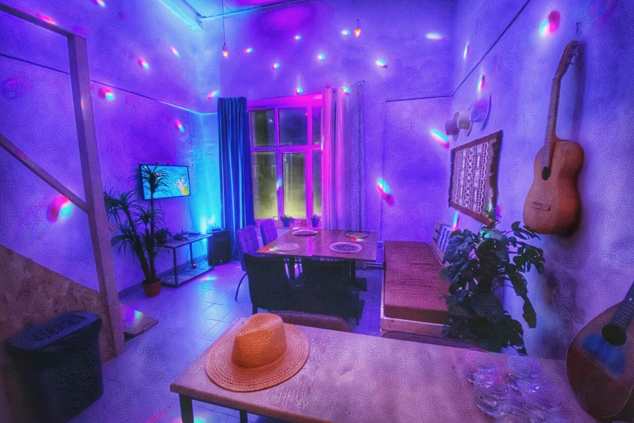 Арендовать Двухуровневый лофт с растениями