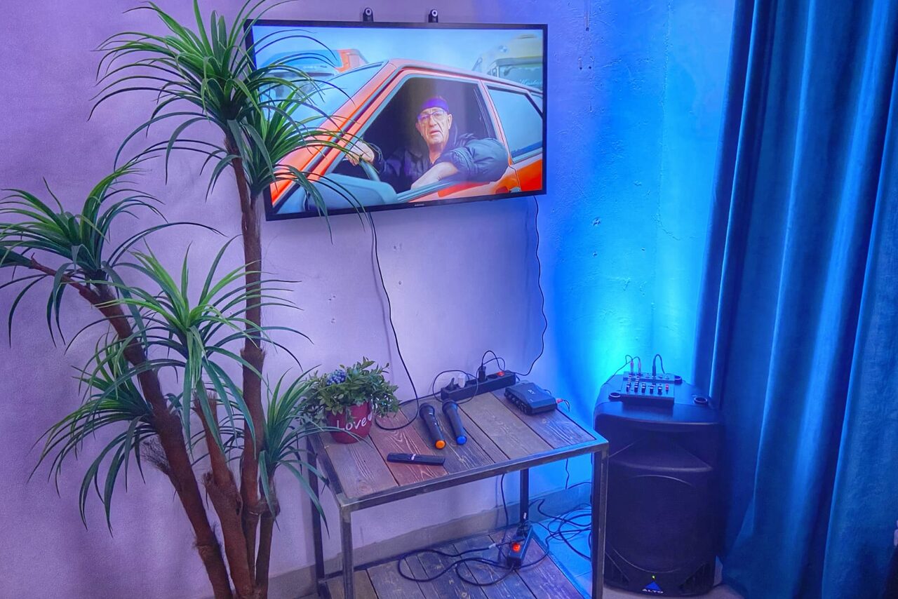 Арендовать Двухуровневый лофт с растениями