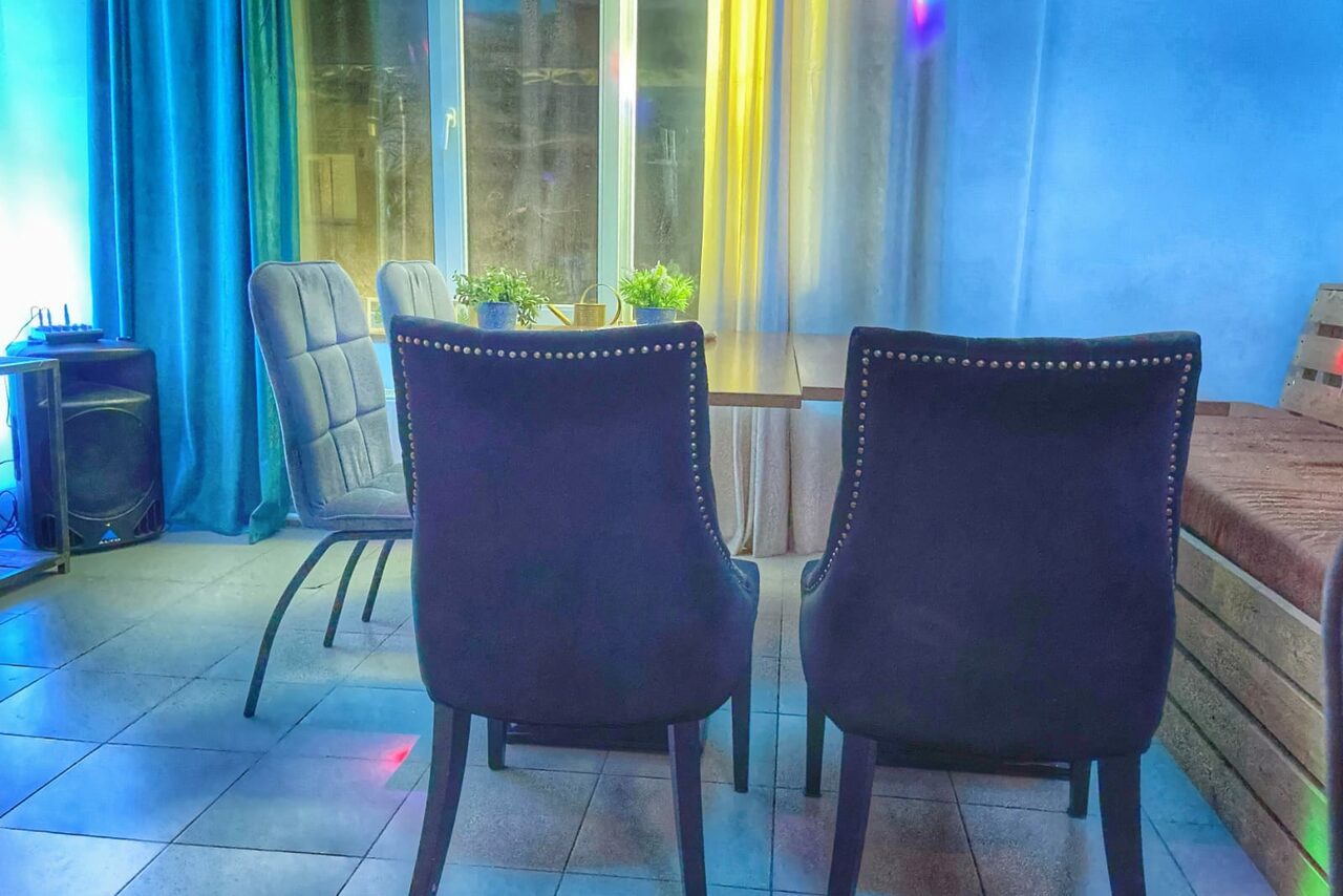 Арендовать Двухуровневый лофт с растениями