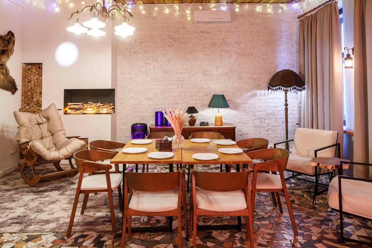 Арендовать Cozy hall in loft style