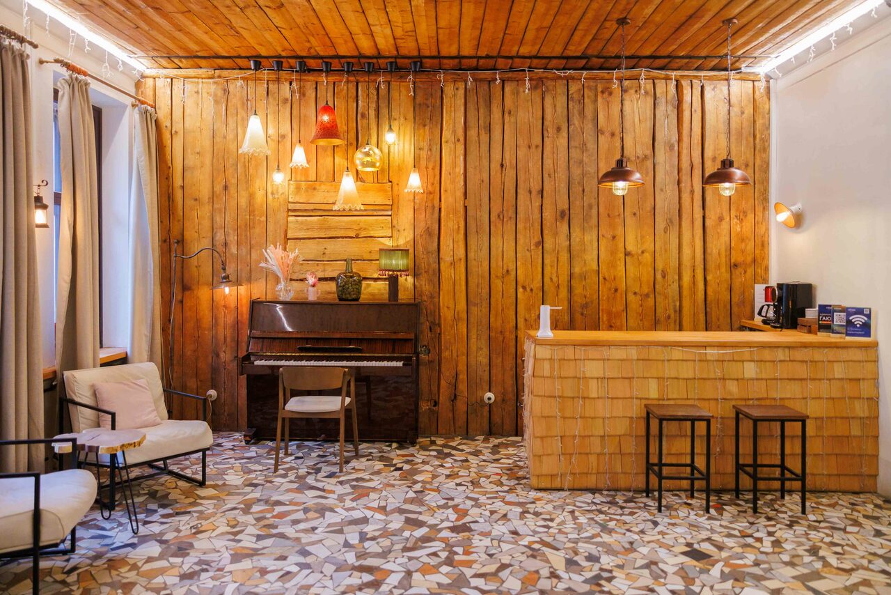 Арендовать Cozy hall in loft style