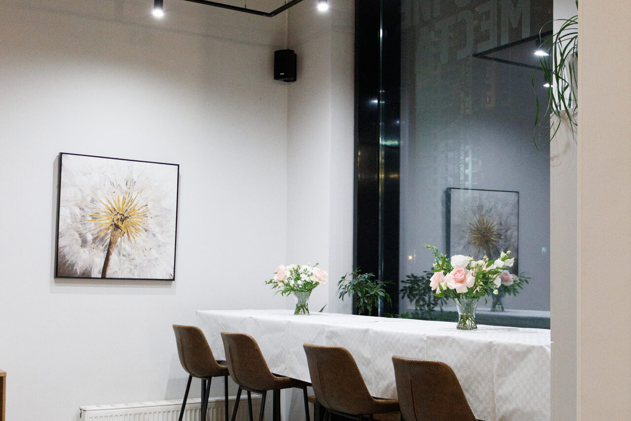 Арендовать Стильный лофт с панорамными окнами