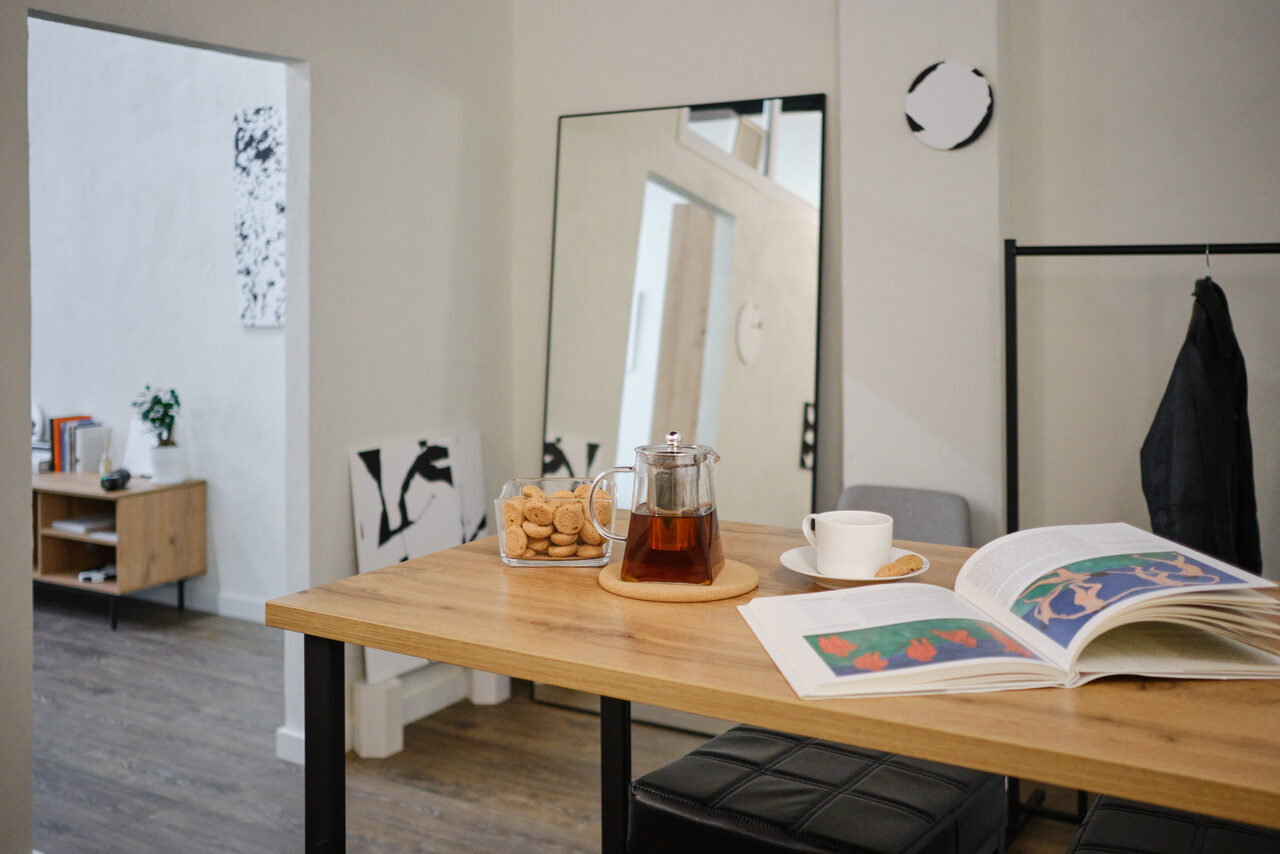 Арендовать Светлые апартаменты в лофт стиле