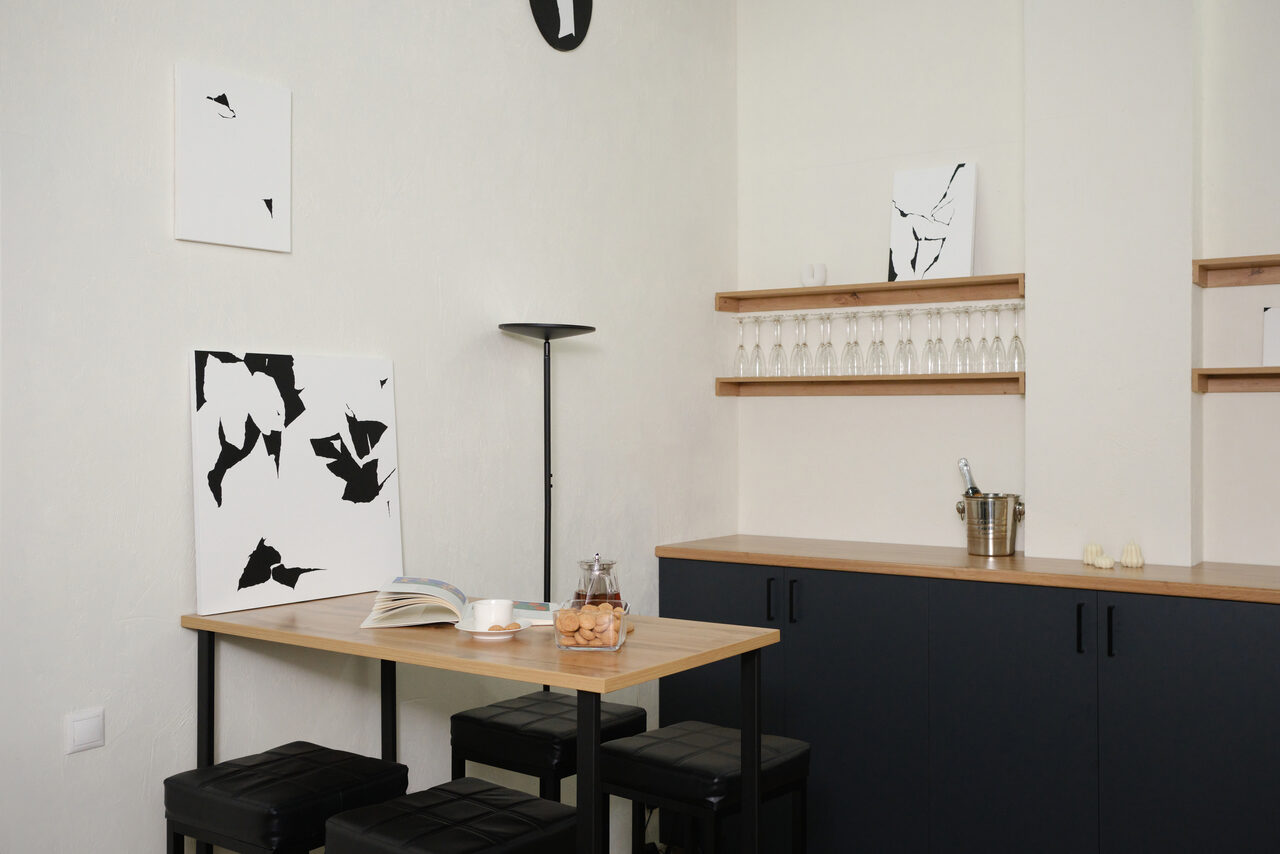 Арендовать Светлые апартаменты в лофт стиле