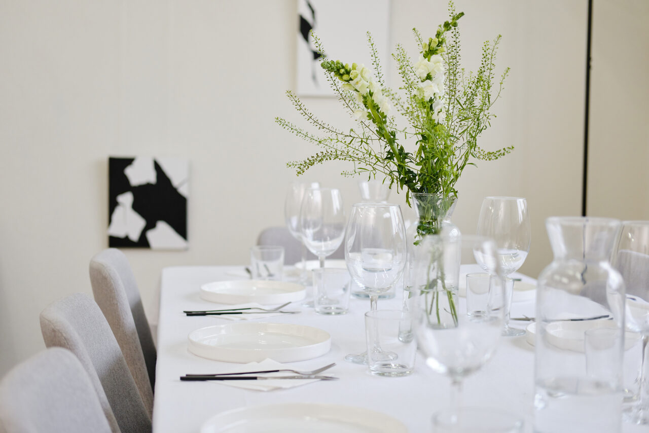 Арендовать Светлые апартаменты в лофт стиле