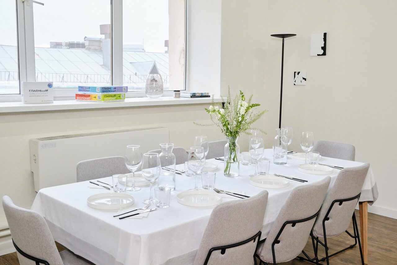 Арендовать Светлые апартаменты в лофт стиле