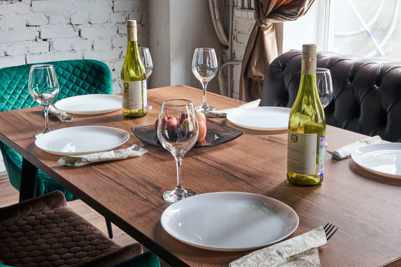 Арендовать Двухуровневый лофт из белого кирпича