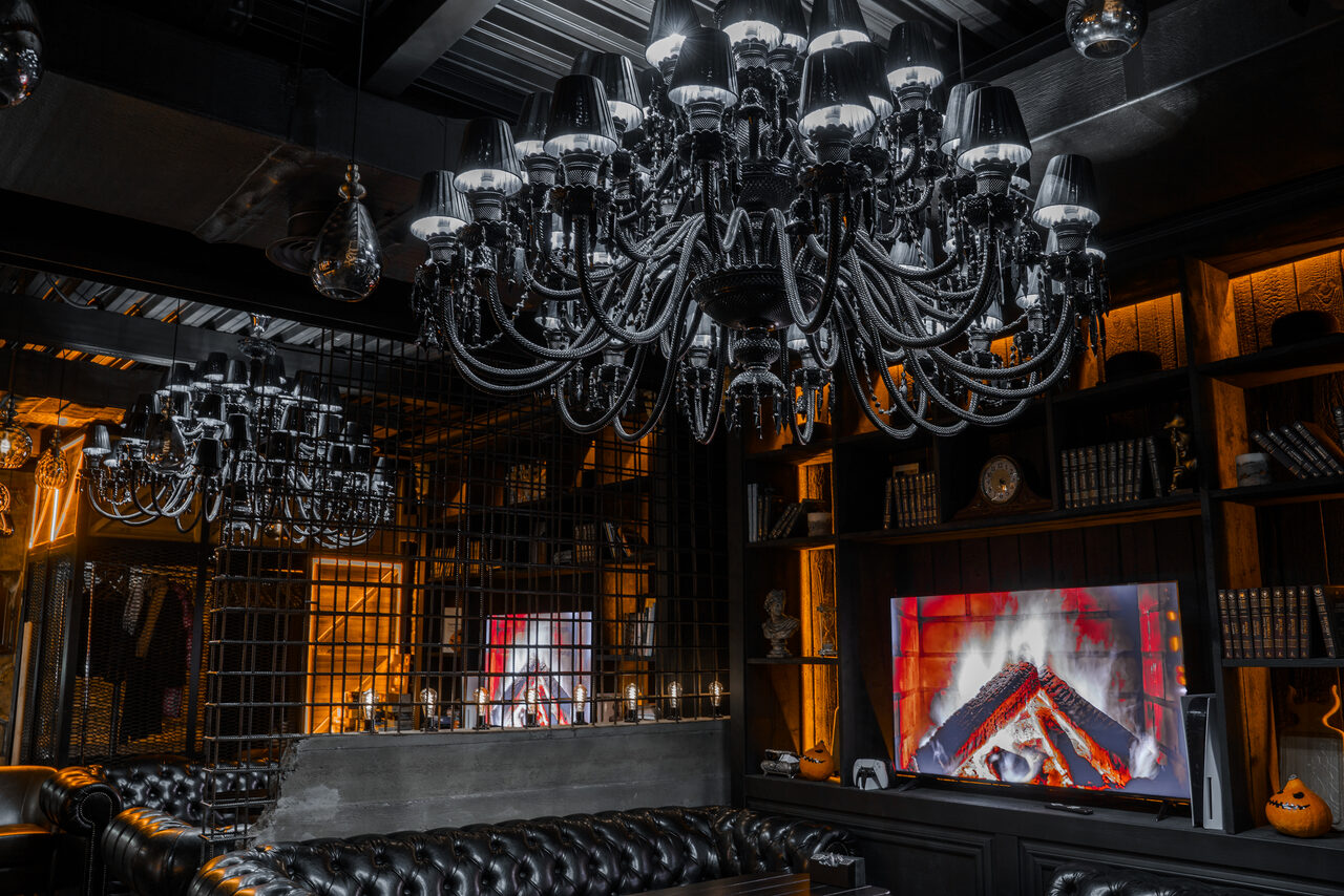 Арендовать Tangiers Lounge (Танджирс Лаунж). Танж. Лофт-зал в мрачном средневековом стиле