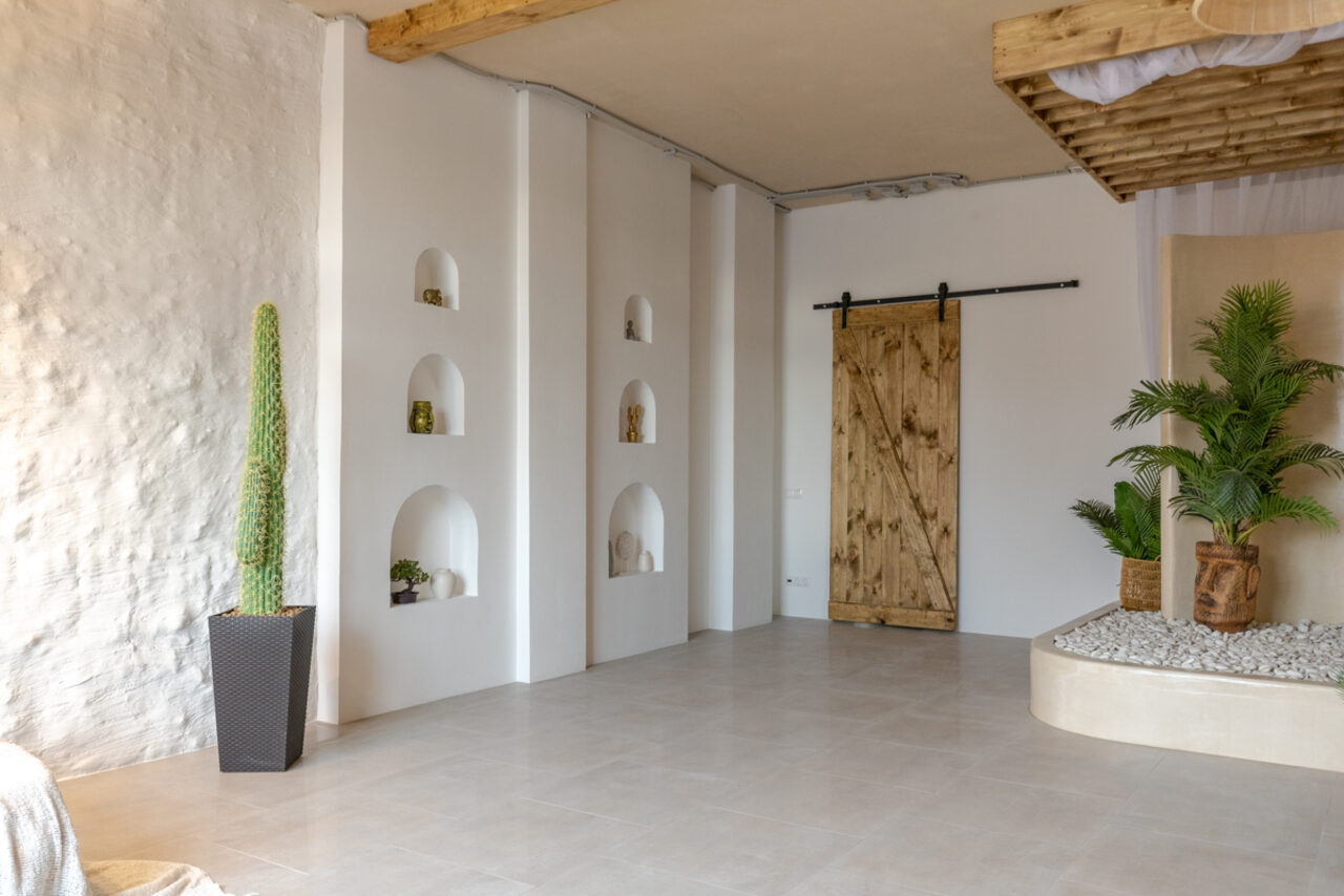 Арендовать Бежевый зал с зеркалами