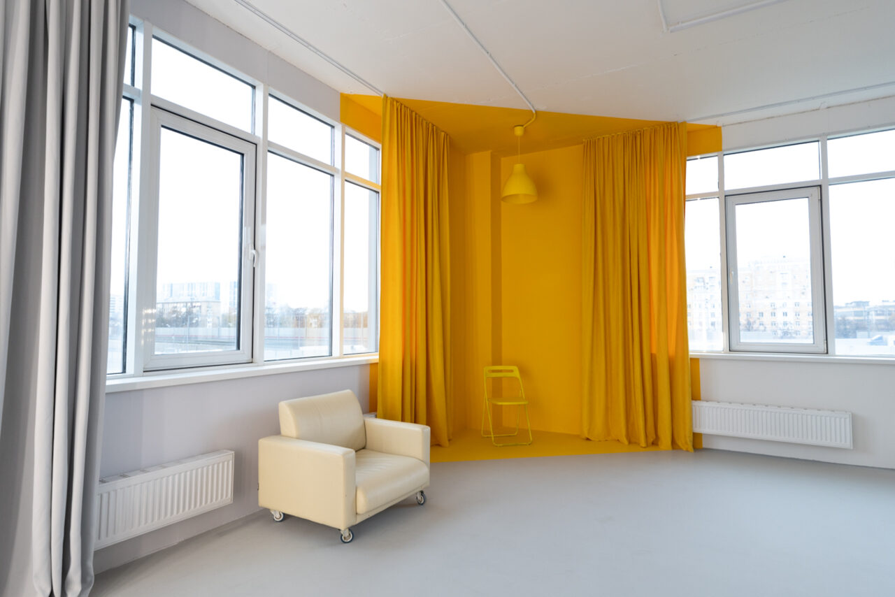 Арендовать Просторный студия с циклорамой